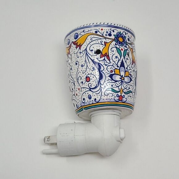 Retired Scentsy ITALIAN ROOSTER Ceramic Plug In Wax Warmer Night Light - Picture 2 of 4